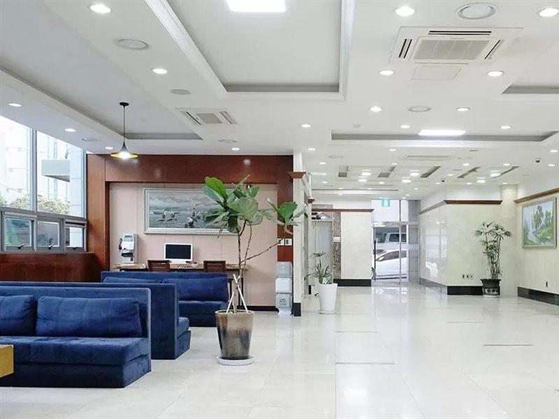Jeju Parkside Tourist Hotel Экстерьер фото