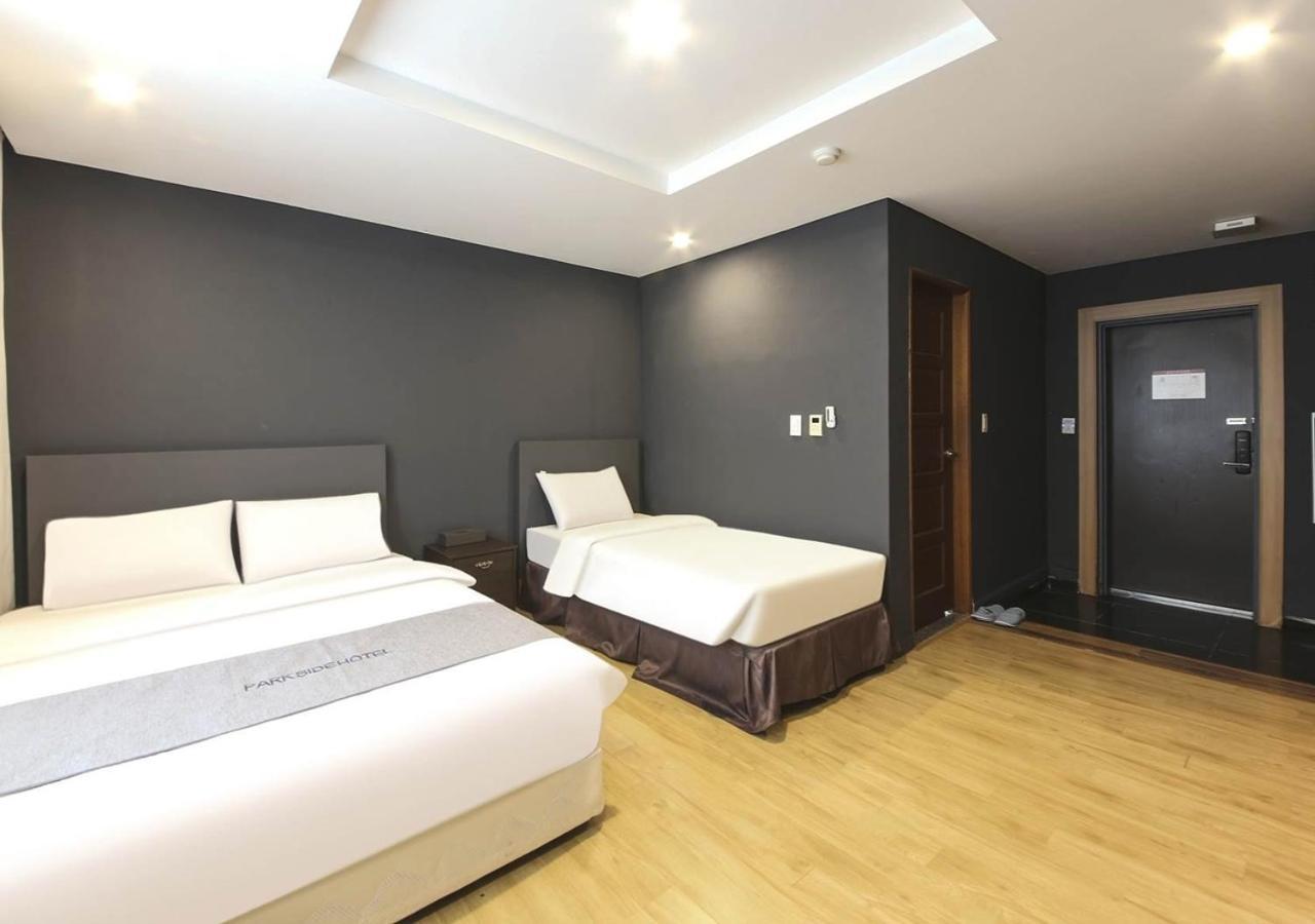 Jeju Parkside Tourist Hotel Экстерьер фото