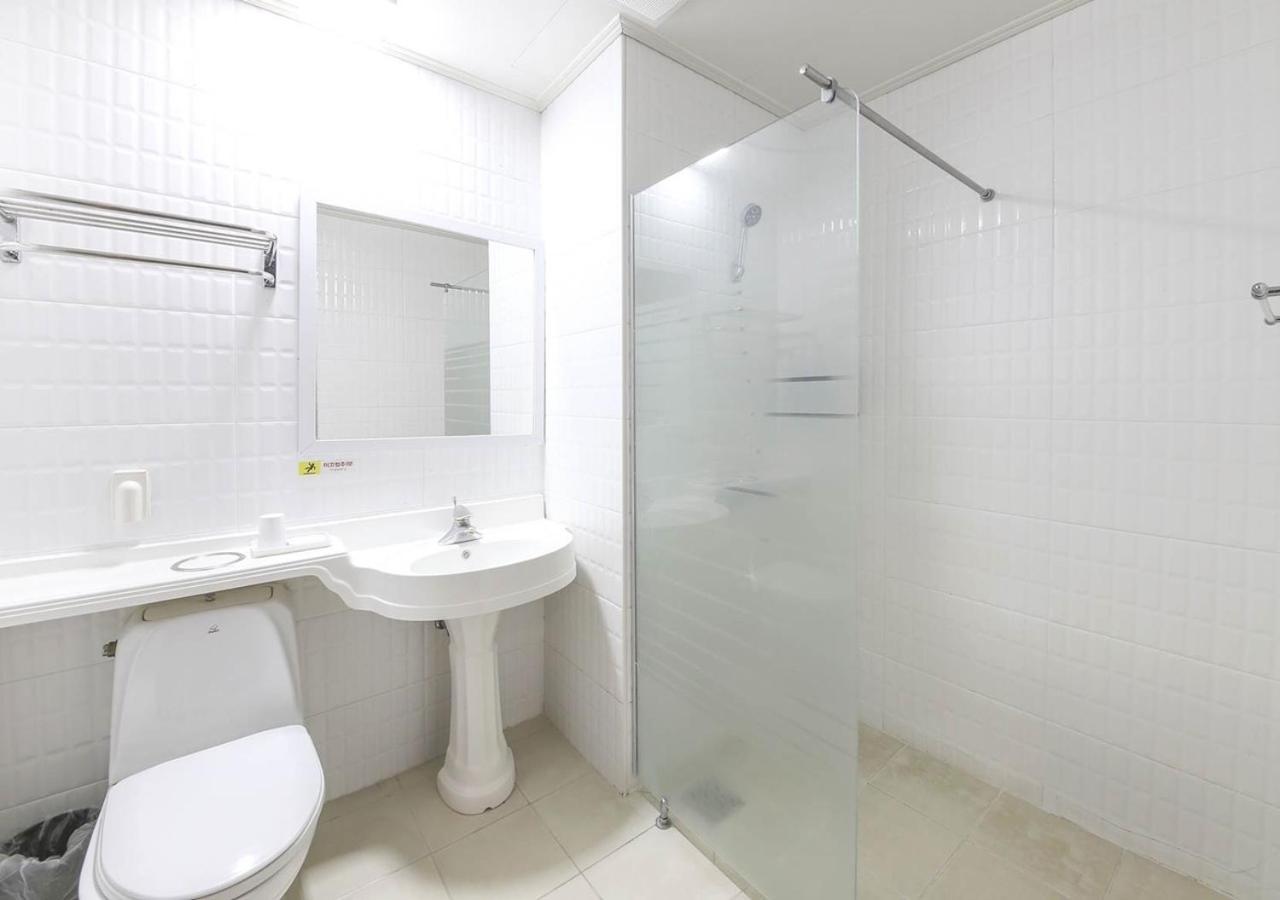 Jeju Parkside Tourist Hotel Экстерьер фото